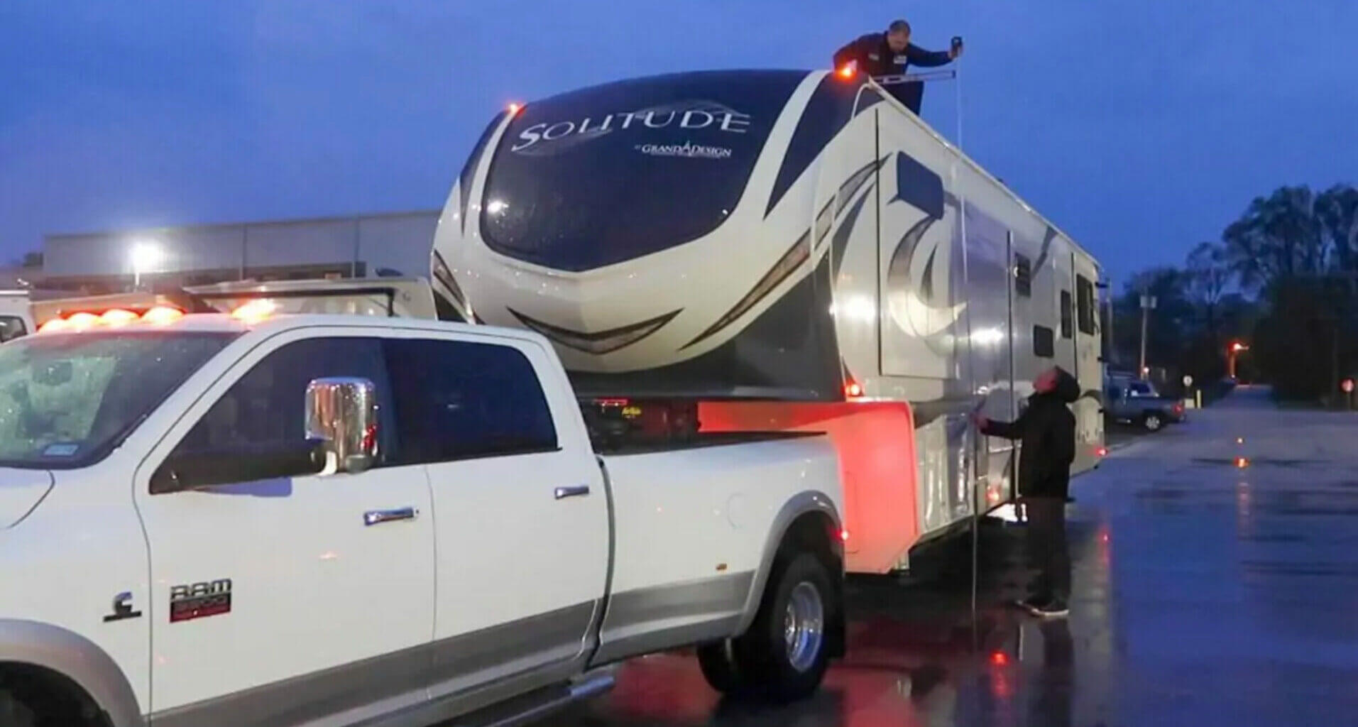 How Tall Is an RV? Know Before You Go! - Getaway Couple