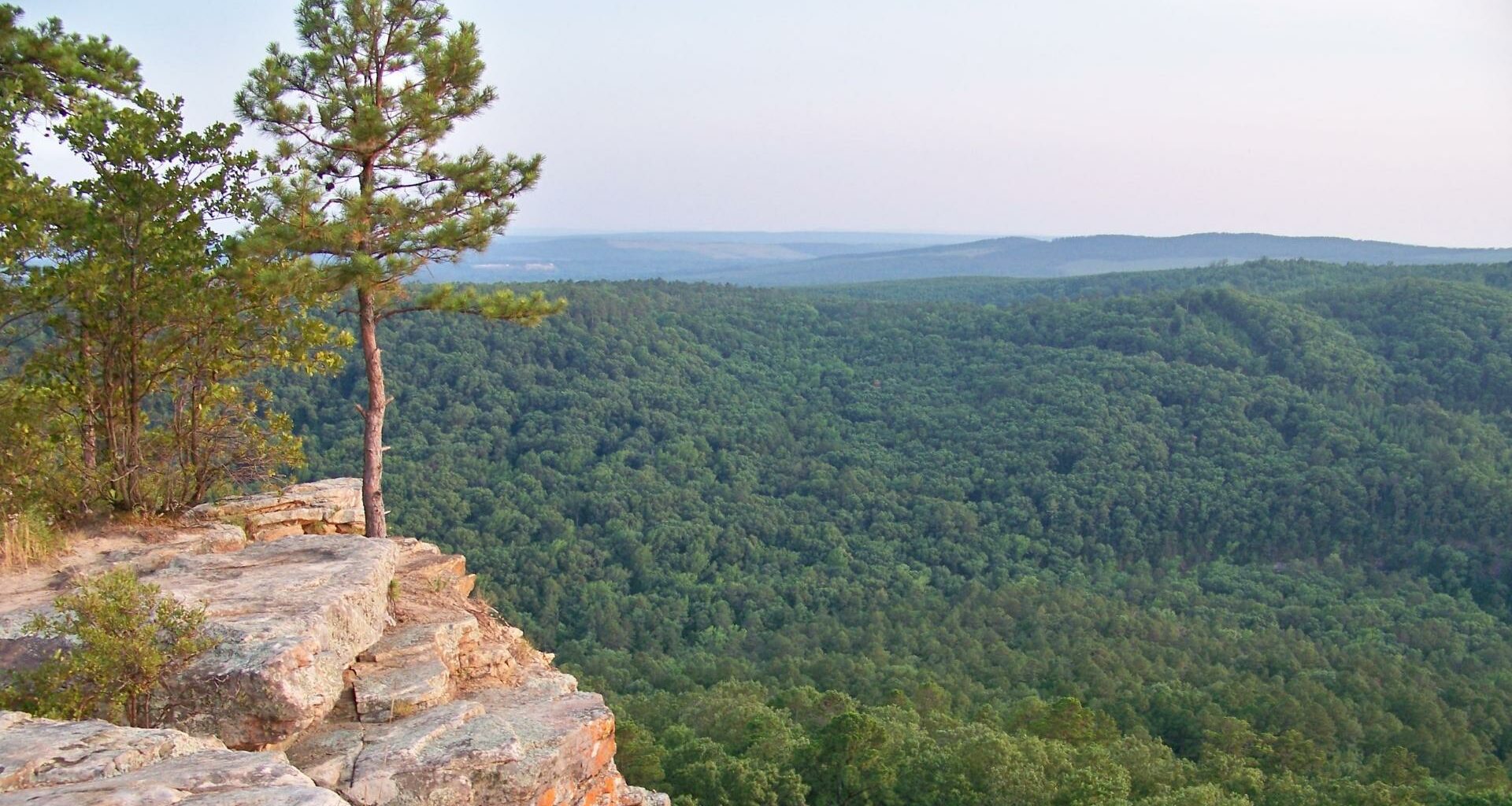 You’ll Love Exploring These Arkansas State Parks - Getaway Couple