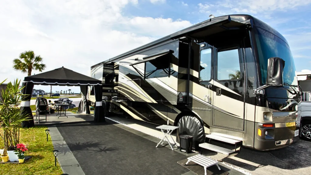 The tight RV sites at the Cactus Gardens RV Resort, looks like a parking lot more than a site. 